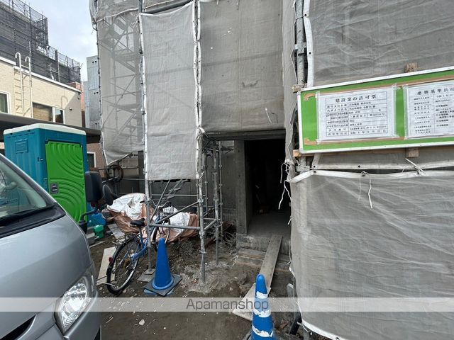 ASTER HIRAGISHIの玄関写真
