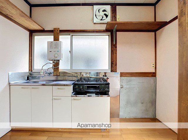 田中町借家の内装写真