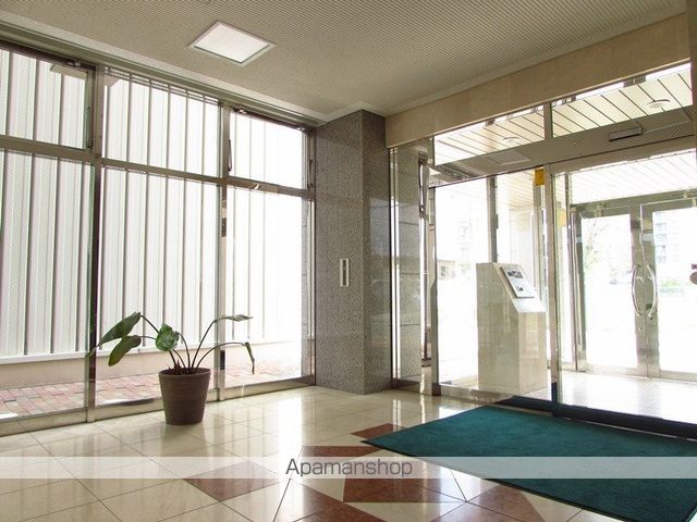 リジェール箱崎の玄関写真