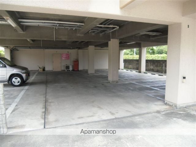 和歌山県和歌山市布引[1R/24m2]の共用部1