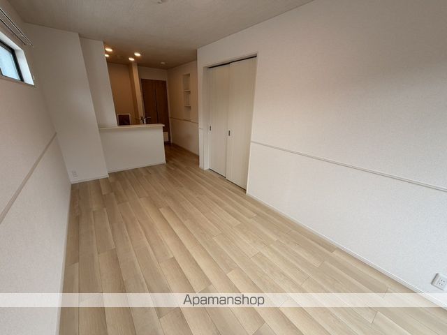 枚方市 3階建 新築の内装写真