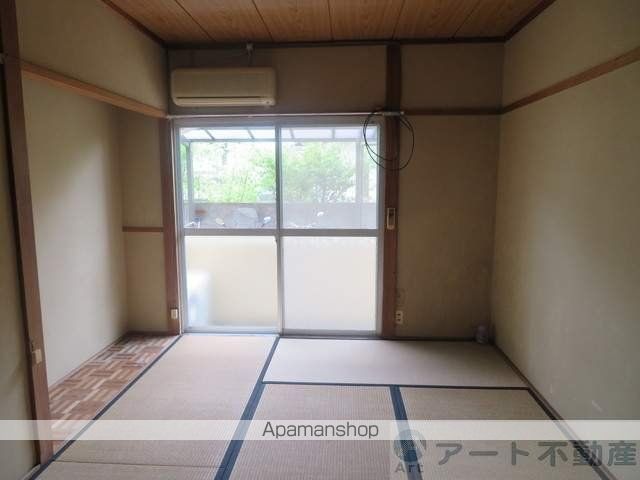ハイツ中道後の内装写真