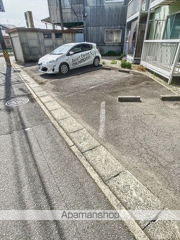 高須ハイツの玄関写真