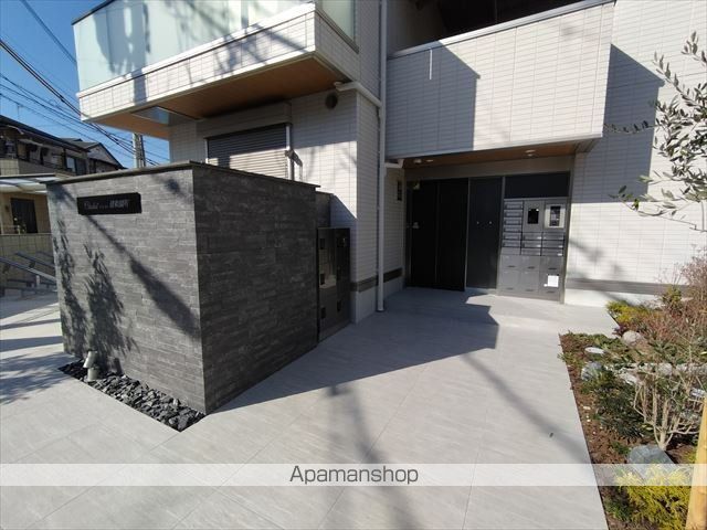 クラシスト清和園町の玄関写真