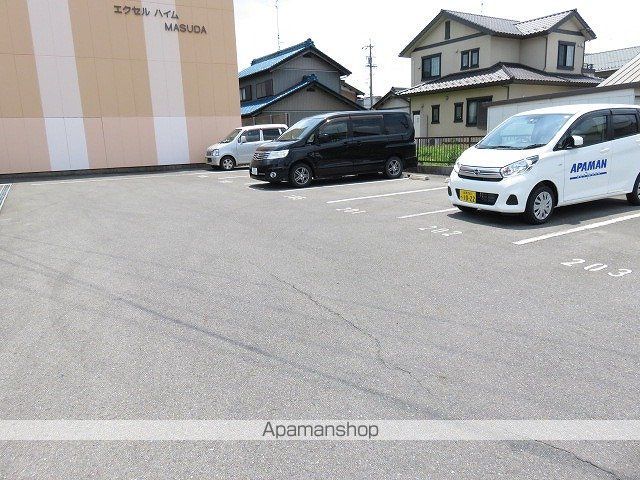 【岐阜市南鶉のアパートの写真】