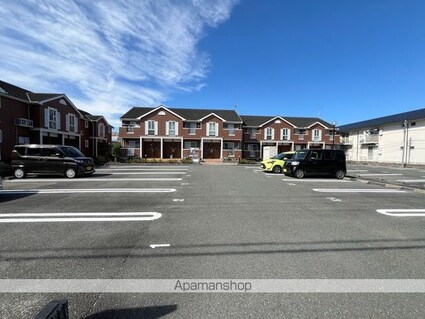 Ａｎｎｉｖｅｒｓａｒｙ弐番館[2LDK/57.02m2]の駐車場1