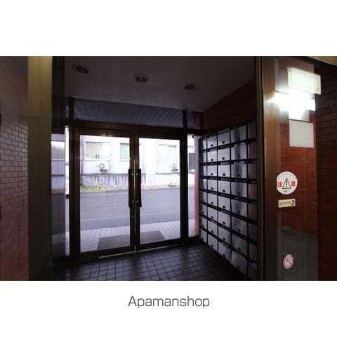 プレサント南2西19の玄関写真