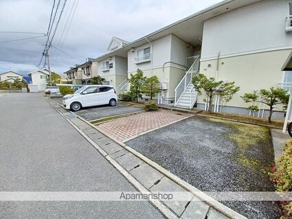 遊眠α館[1LDK/50.54m2]の駐車場