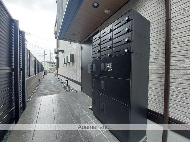 DーROOM八本松1丁目の玄関写真
