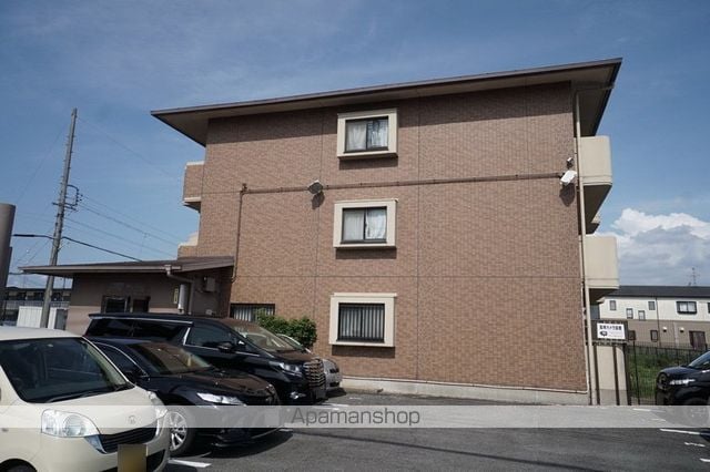 甚目寺マンションの外観写真