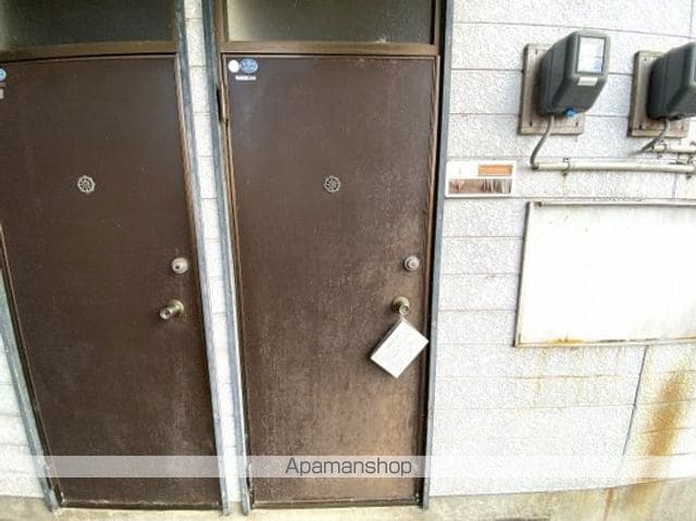南風弐番館の玄関写真