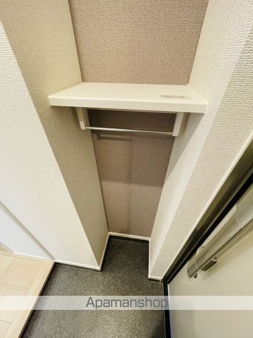 ローレルWESTの内装写真