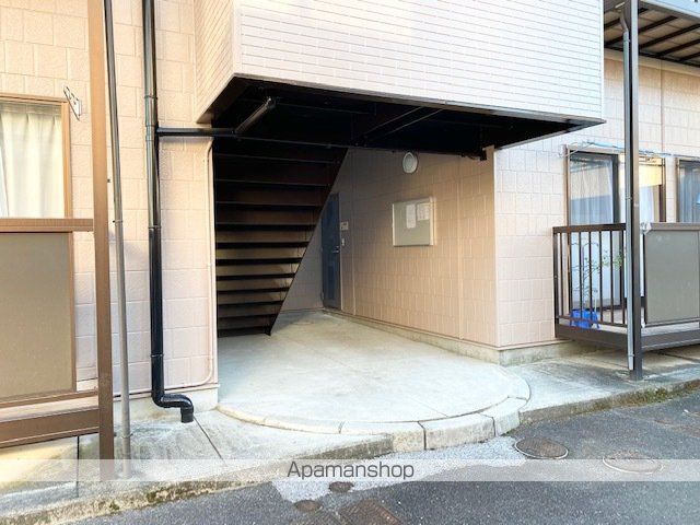 レジデンス宝積の玄関写真