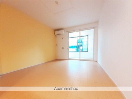 Ｌｅｓ　Ｐａｕｌ　Ｃｏｕｒｔ[1LDK/50.21m2]のリビング・居間1