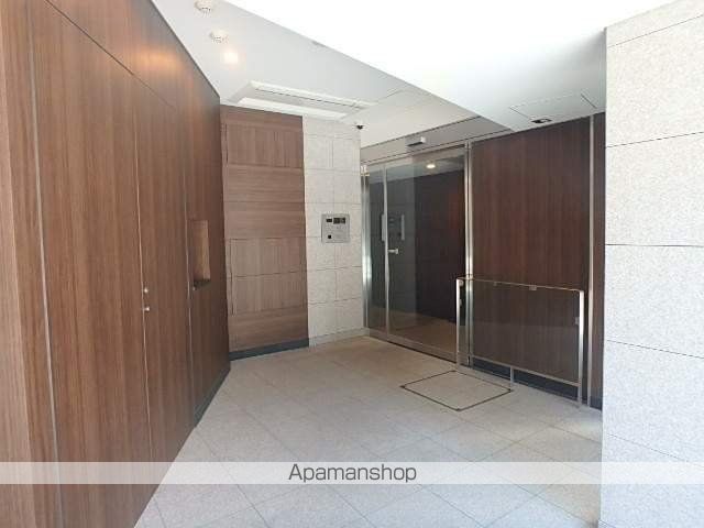 レジディア文京小石川IIの玄関写真
