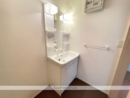 ラポール[2LDK/56.98m2]の洗面所