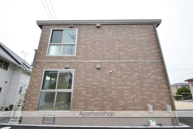 シャルールの外観写真