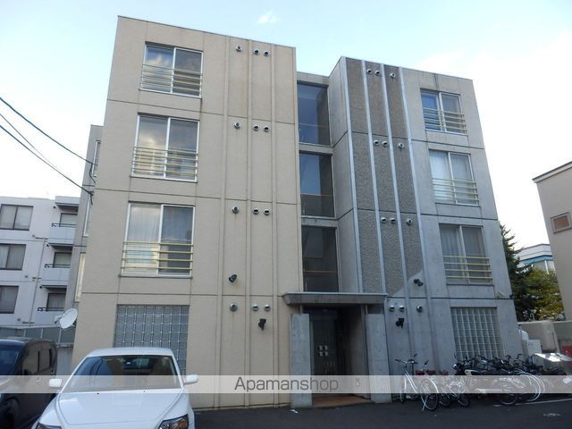 エムプラス山鼻の外観写真