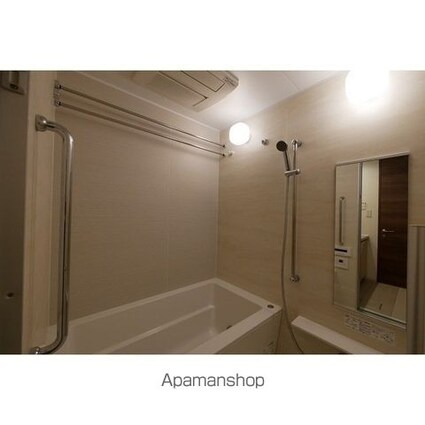 コンフォリア新宿イーストサイドタワー[1LDK/55.47m2]のバス