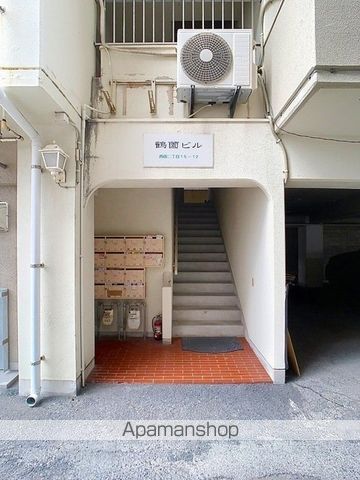 鶴薗ビルの外観写真