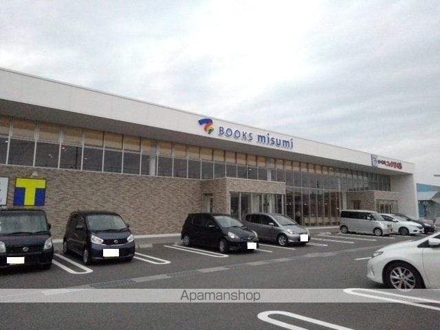PLAIN 桃の木の周辺写真