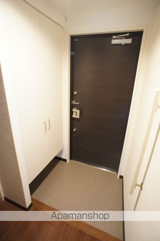 ユ プリュネの内装写真