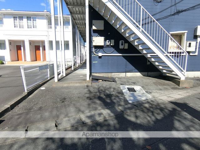 シャリエ睦町の玄関写真