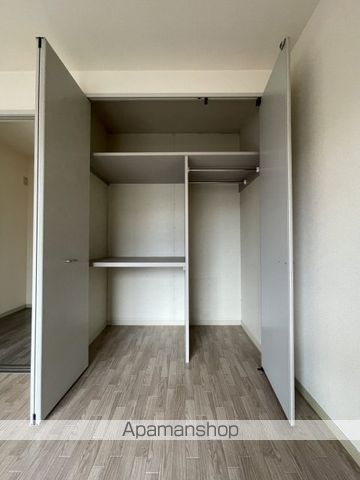 カーサKAWAUTIの内装写真