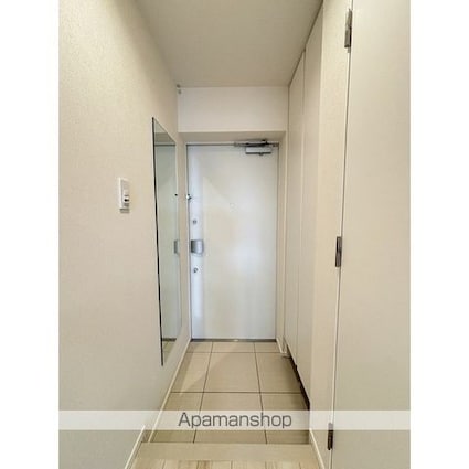 東京都練馬区中村３丁目[2LDK/44.72m2]の玄関