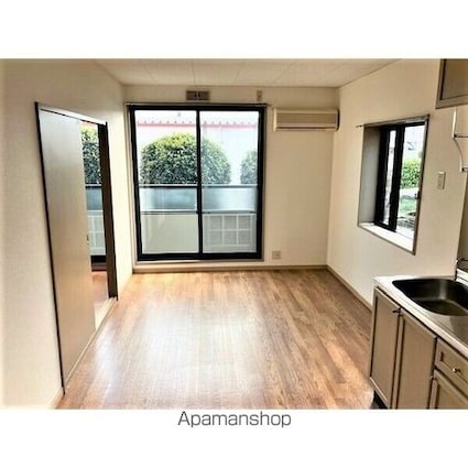 ロイヤルグリーンハイツ[2LDK/51.37m2]のリビング・居間