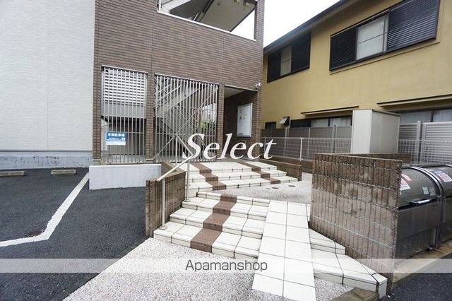 クレイノラ メゾン根岸の玄関写真