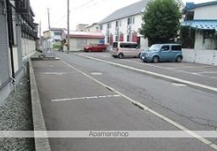 レオパレスコンフォール[1K/28.02m2]の駐車場