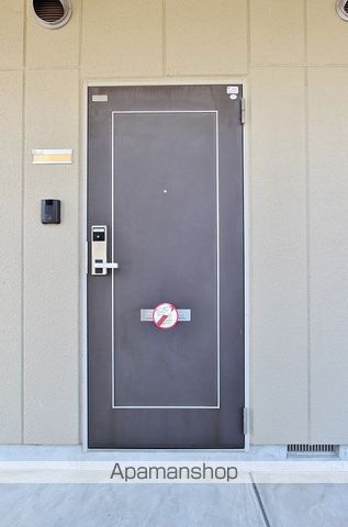 エトワール大開の玄関写真