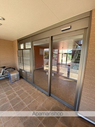 パラッツオエレガンテ[1R/27.25m2]のエントランス