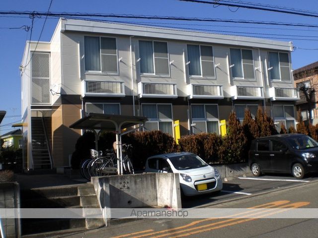 レオパレスルミエール