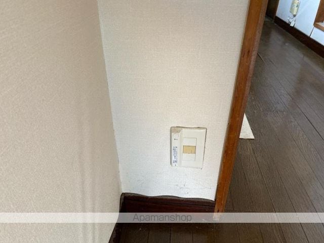 ドルフィン西宝町の内装写真