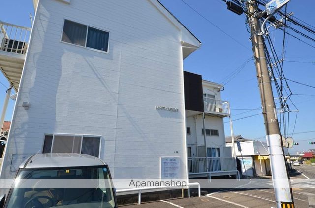 レジデンス三重野の外観写真