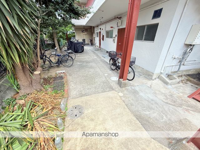 グリーンハイツ英田の玄関写真
