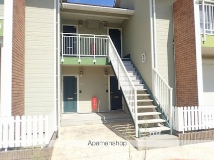 夢咲きの里　Ｃ[1LDK/51.34m2]のエントランス1