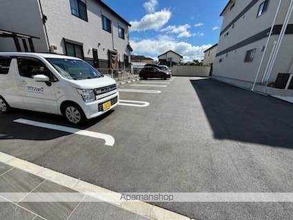 ＰｒｅｍｉｅｒＳｅｐｉａ本堅田[2LDK/54.09m2]の駐車場1