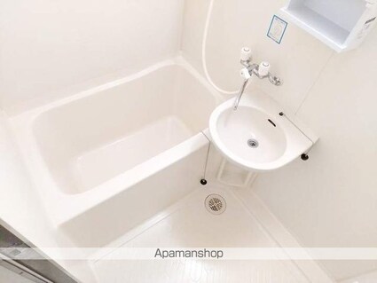 石芝イン北[1K/25.54m2]のバス