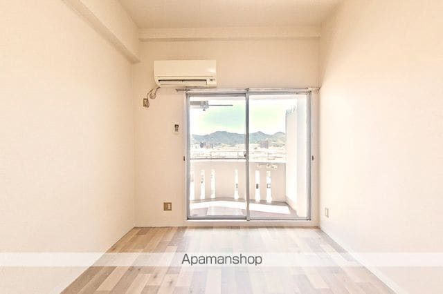 スカイプラザ新田の内装写真
