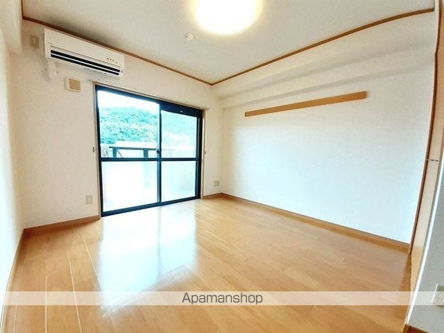 エス・テイト守恒の内装写真
