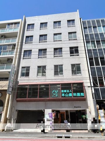 本山ビルの外観写真