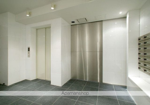 カスタリア新宿夏目坂[1R/26.66m2]の共用部4