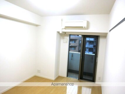 ＫＤＸレジデンス東新宿[1K/23.4m2]のリビング・居間