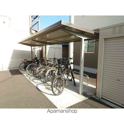 パル木ノ下 A棟の玄関写真