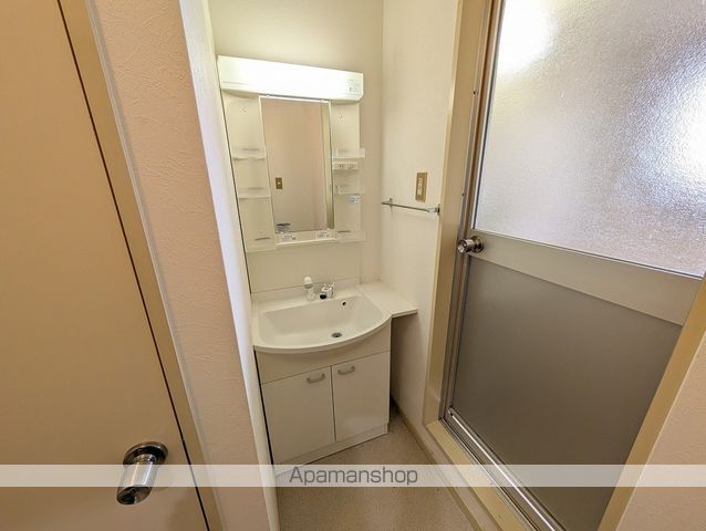 マンションパレロワイヤルの内装写真