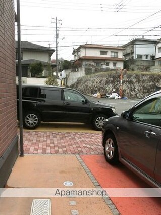 広島県広島市安佐南区山本５丁目[2LDK/52m2]の共用部1