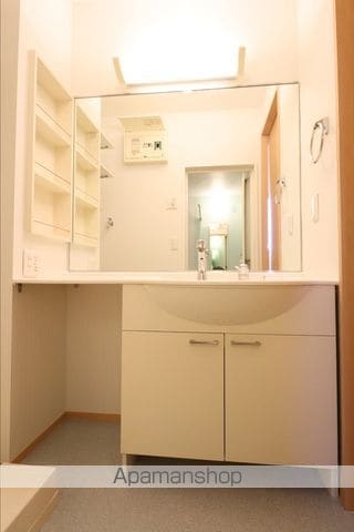 ロイヤルヒル三郷の内装写真